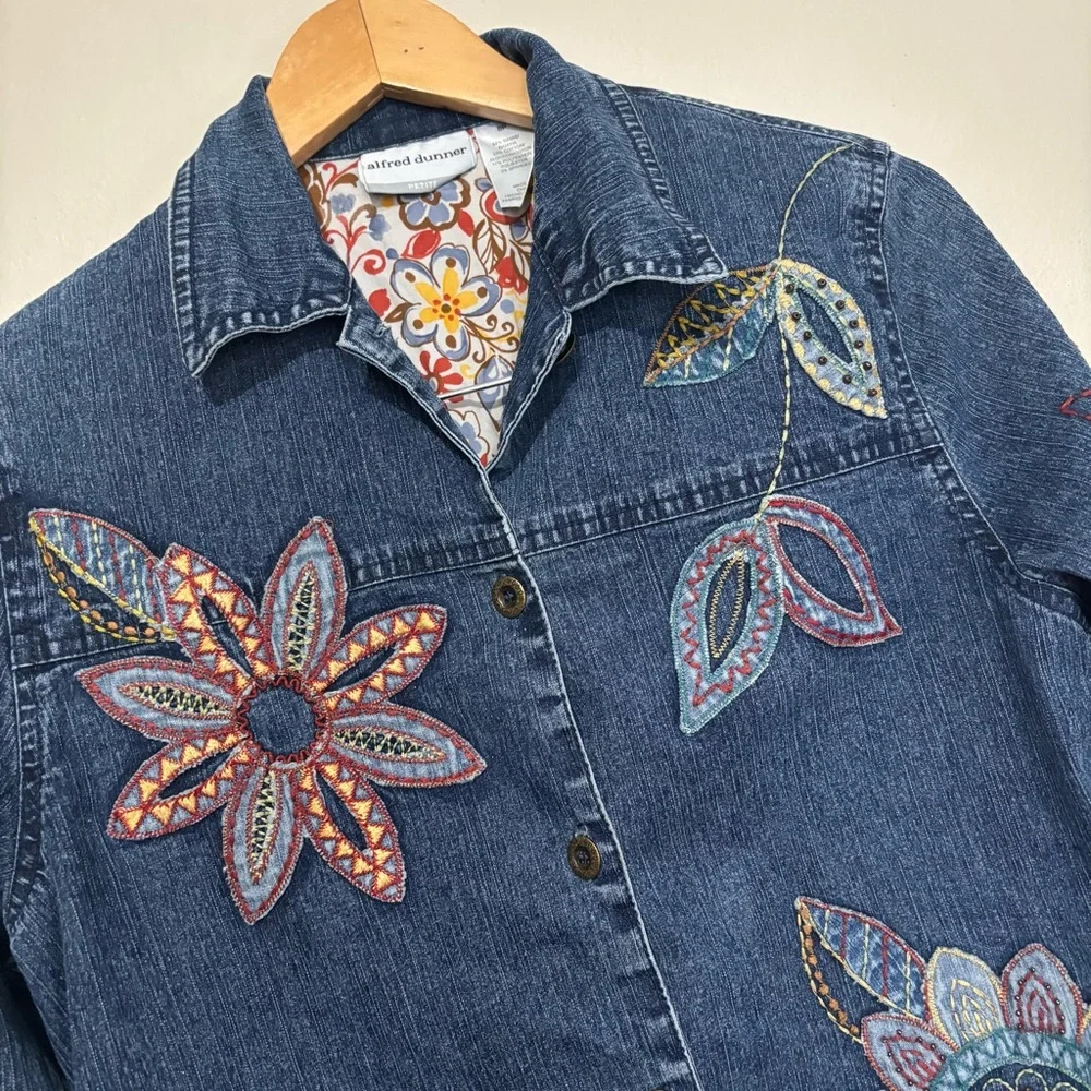 Floral Embroidered Long Sleeve Button Up Denim Jean Jacket Size 8 Petite Vtg Y2K - Picture 10 of 13